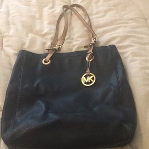 Black leather Michael Kors Tote